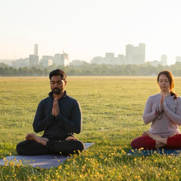 Morning vs Evening Meditatio
